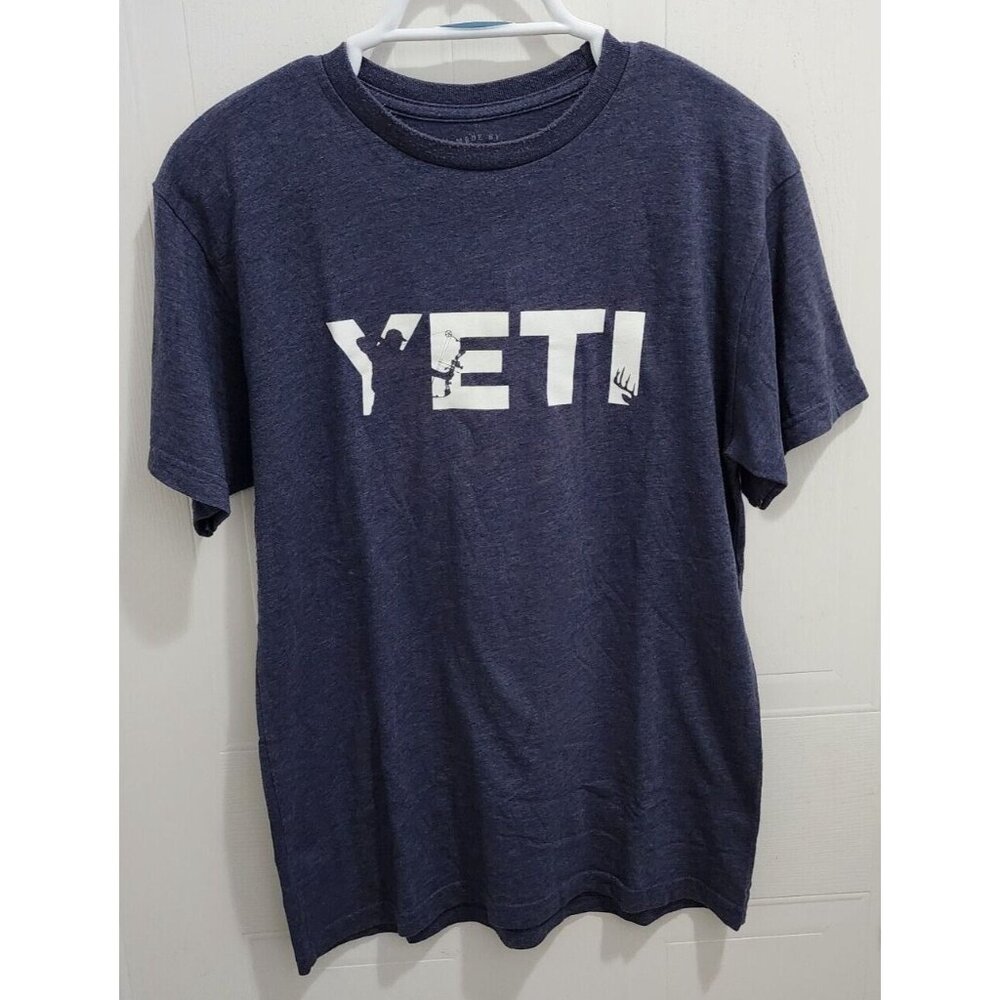 YETI Coolers Bow Deer Buck Hunting Graphic Short Sleeve‎ T Shirt Size Medium